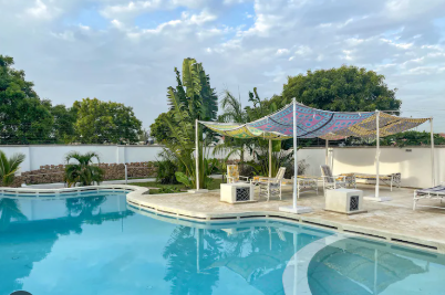 swimming pool